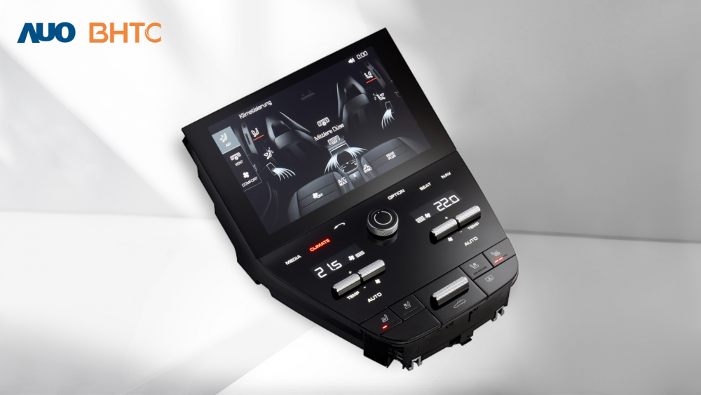 作為友達新生力軍，BHTC所展示的中央與後座鞍部的Display HMI產品，可處理多區恆溫控制、顯示畫面，呈現仿真3D車室分區；以力傳感技術精準傳遞觸感，並結合音量及震動反饋，防止意外啟動，提供使用者自然流暢、直觀且輕鬆駕馭的舒適介面