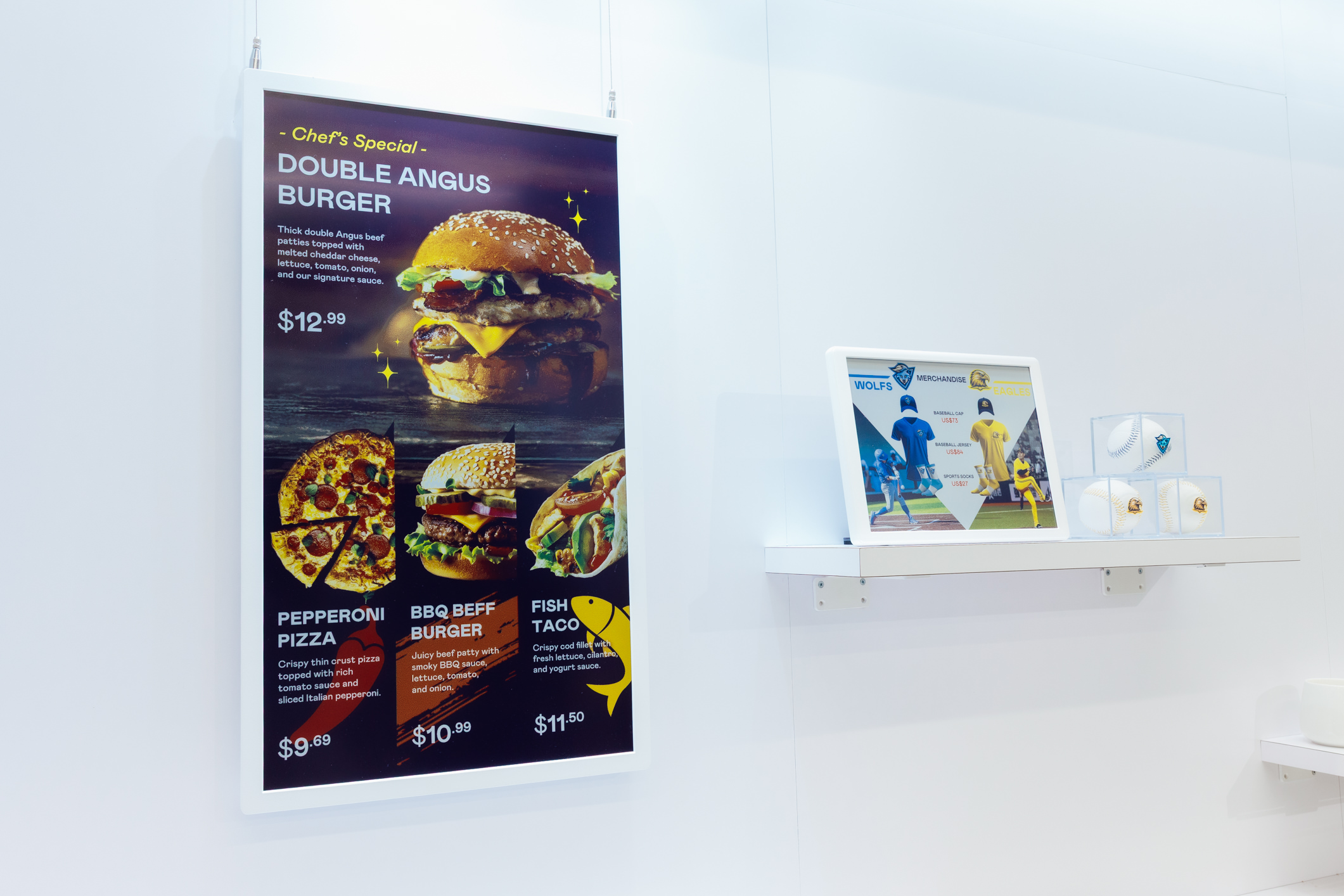 达擎开发的低功耗、全彩的aecoPost电子纸解决方案，仅在更新画面时需要微量的电力驱动，无需布建电线的便捷设计，使其可灵活应用、弹性选择置放处；可搭配aecoTag电子货架卷标解决方案，驱动商店内所有数字广告牌和电子货架卷标，以远程控制实现动态变价，提升门市人员作业效率，并以无纸化落实永续经营目标。